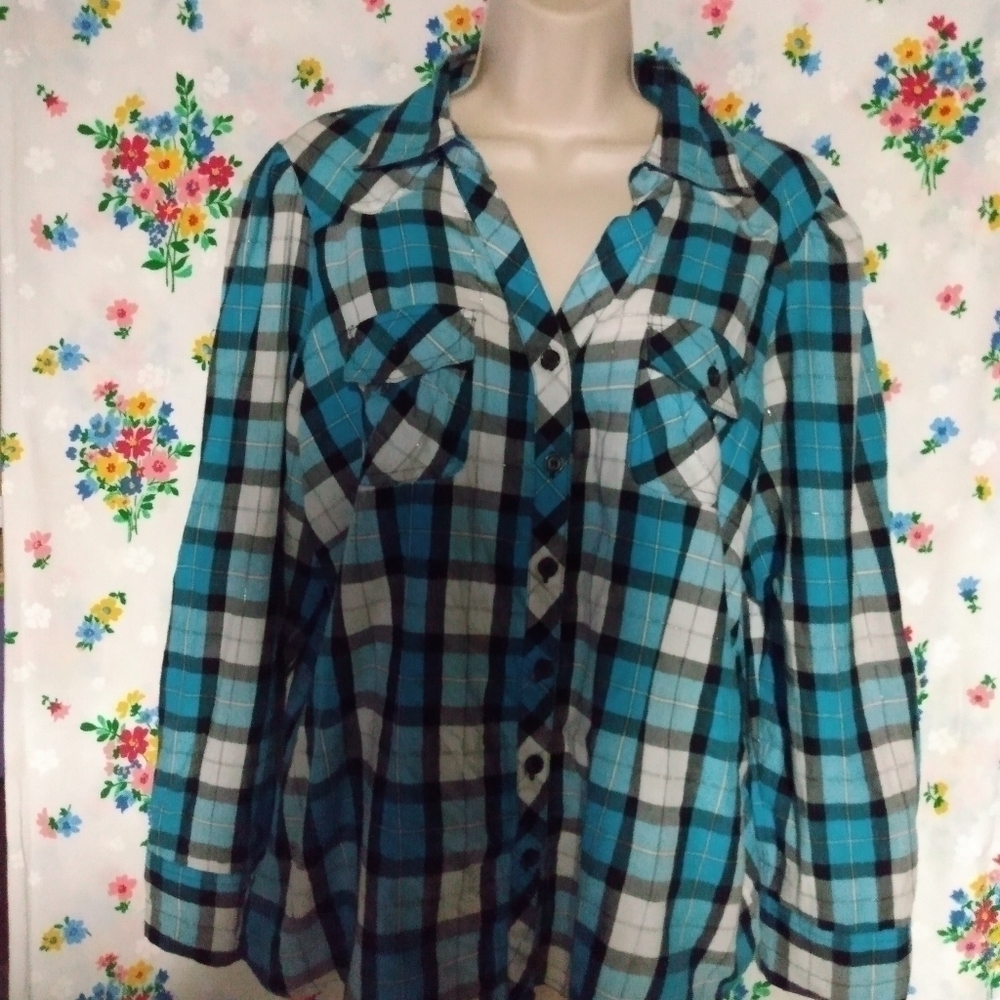 Care N Sport Long Sleeve Shirt, sz 1X,  Black Blue flap front pockets, pre-owned